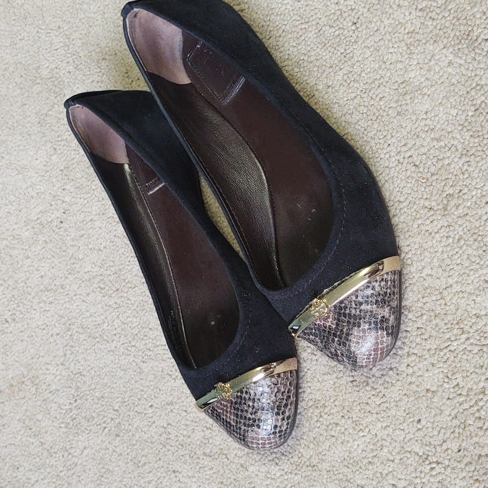 VGUC Tory Burch Pacey driver ballet flat black suede snakeskin print cap toe